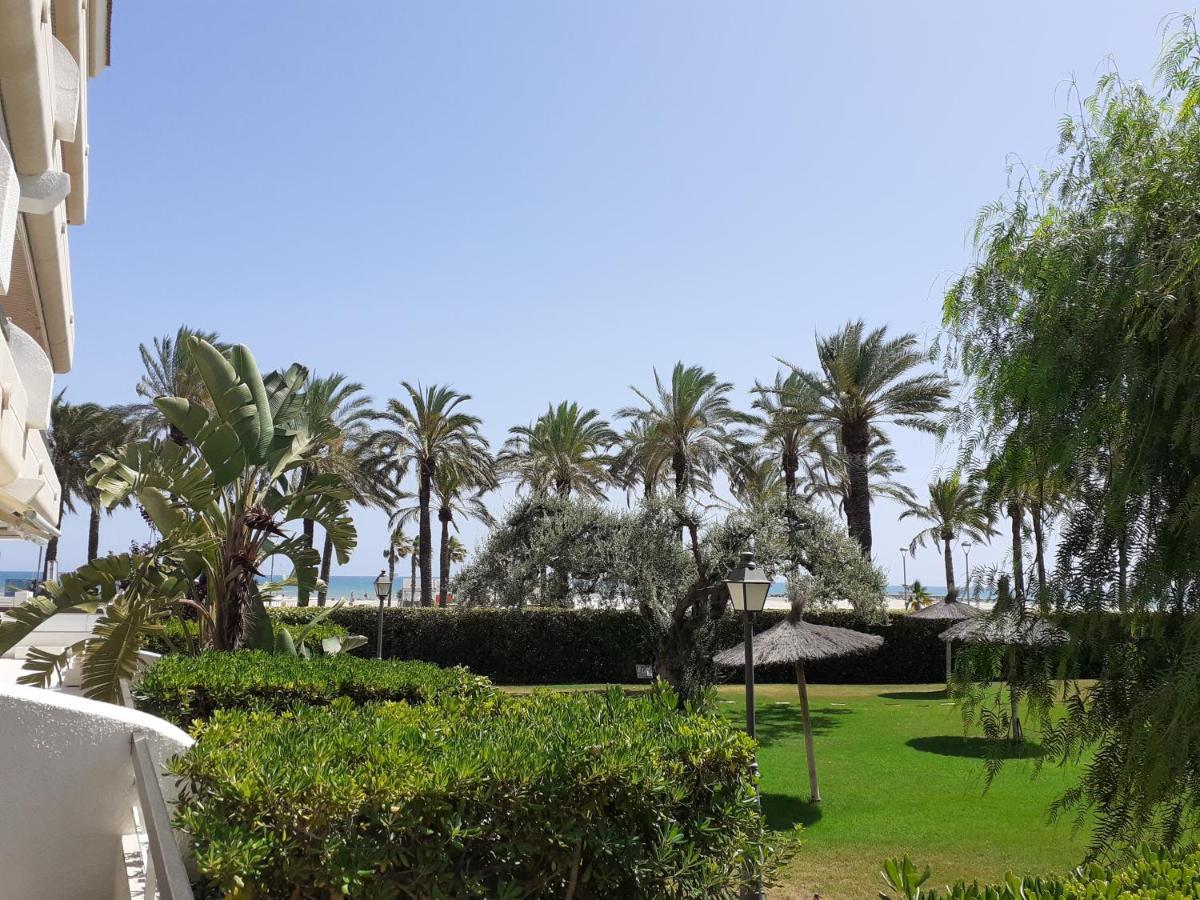 Apartamento Bahia Blanca Vilanova i la Geltrú Esterno foto